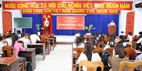 Bế giảng lớp bồi dưỡng nhận thức về Đảng (đợt 2) năm 2026