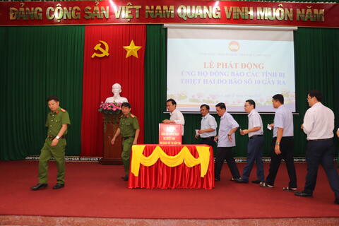 Phát động quyên góp, ủng hộ đồng bào khắc phục thiệt hại do bão số 10