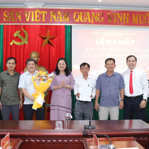 Xã Phú Hòa 1 ra mắt Ban vận động thành lập Câu lạc bộ doanh nghiệp xã